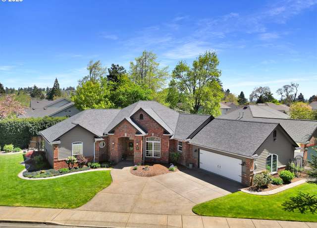 Property at 1417 Wimbledon Pl, Springfield, OR 97477, 3 beds, 2.5 baths