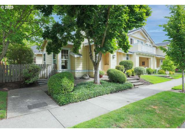 Property at 6641 NE Rosebay Dr, Hillsboro, OR 97124, 2 beds, 2 baths