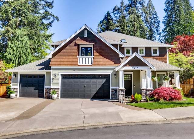 Property at 2518 SE Elliott Dr, Gresham, OR 97080, 4 beds, 4 baths