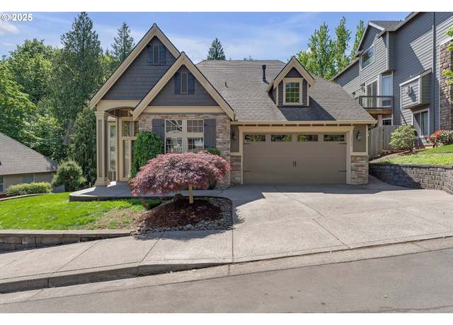 Property at 2804 SE Elliott Dr, Gresham, OR 97080, 3 beds, 2.5 baths