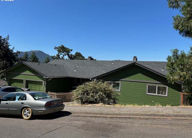 Property at 3740 Emerald St, Eugene, OR 97405, 6 beds, 3.5 baths