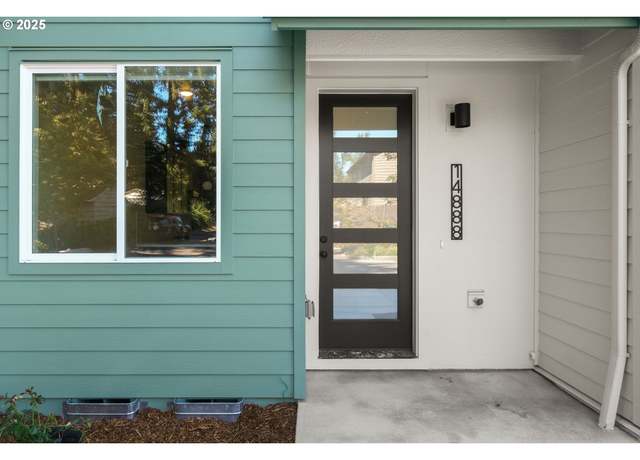 Property at 14888 NE Couch St #15, Portland, OR 97230, 3 beds, 1.5 baths