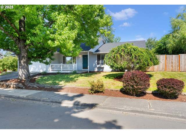 Property at 2530 SW Lenore Dr, Beaverton, OR 97003, 3 beds, 2 baths