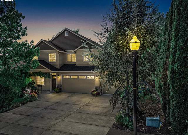 Property at 12015 NE 16th St, Vancouver, WA 98684, 4 beds, 2.5 baths