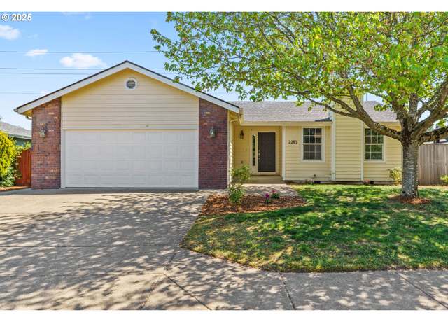 Property at 2263 Parker Pl, Eugene, OR 97402, 3 beds, 2 baths
