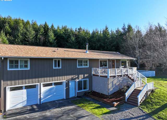 Property at 16696 Sunshine Ln, Brookings, OR 97415, 5 beds, 3 baths