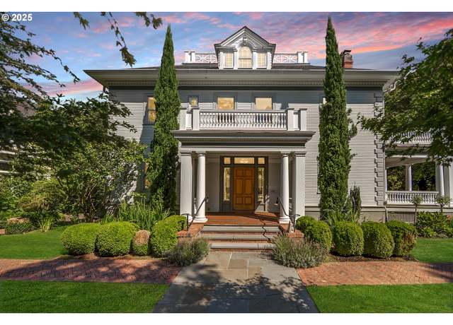 Property at 2229 NE Thompson St, Portland, OR 97212, 7 beds, 5 baths