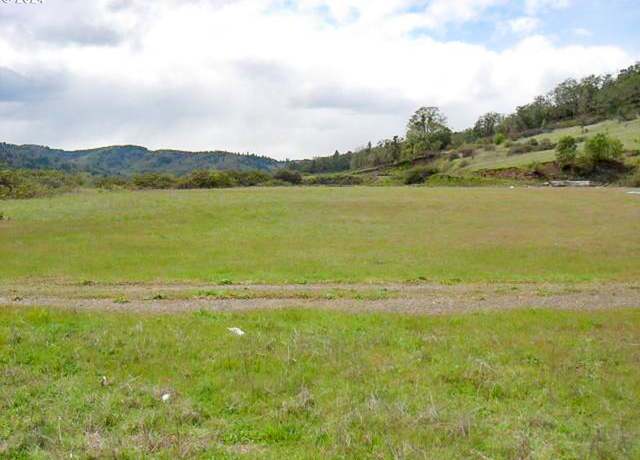 Property at 4094 NE Diamond Lake Blvd, Roseburg, OR 97470