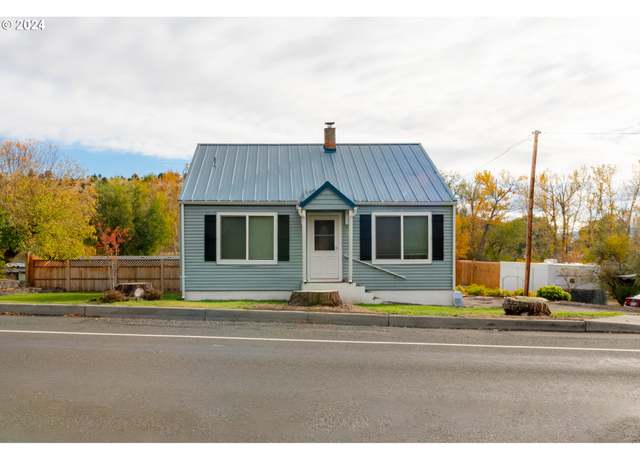 Property at 410 N Mountain Blvd, Mount Vernon, OR 97865, 3 beds, 1.5 baths