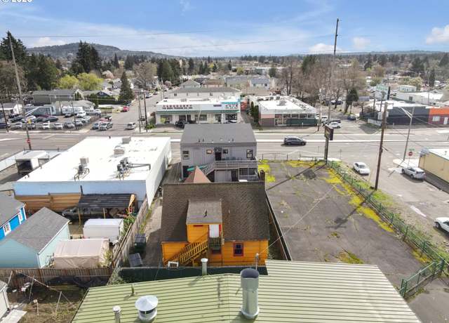 Property at 8325 8329 SE Division St, Portland, OR 97266, 10 beds, 8 baths