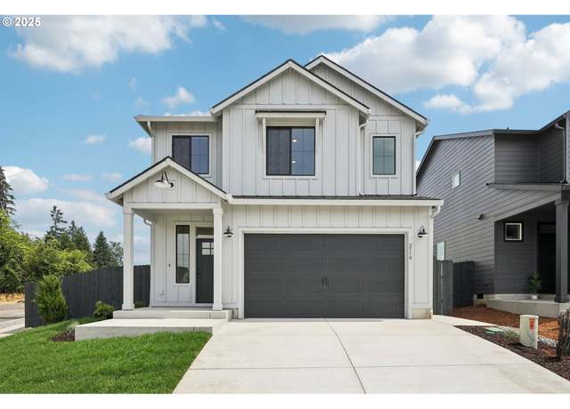 Property at 2119 NW 17th Pl, Battle Ground, WA 98604, 4 beds, 2.5 baths