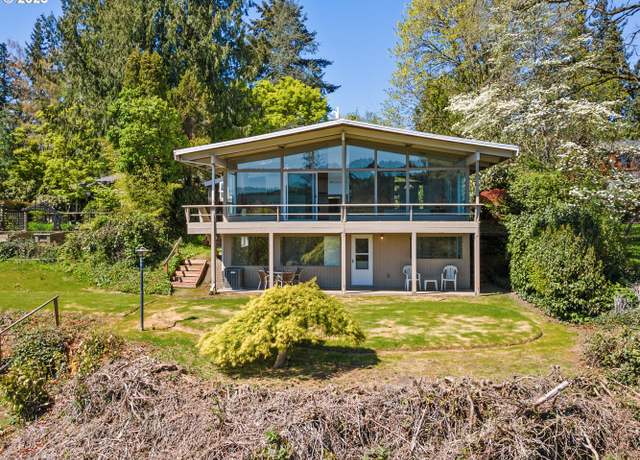 Property at 3730 Upper Dr, Lake Oswego, OR 97035, 4 beds, 2 baths