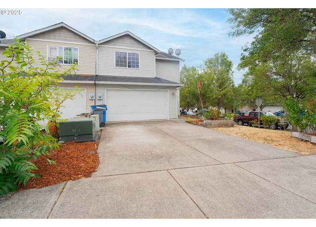 Property at 1115 W 33rd Way, Vancouver, WA 98660, 3 beds, 2.5 baths
