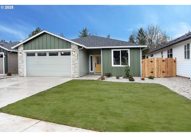 Property at 12710 NE 109th St, Vancouver, WA 98682, 3 beds, 2 baths
