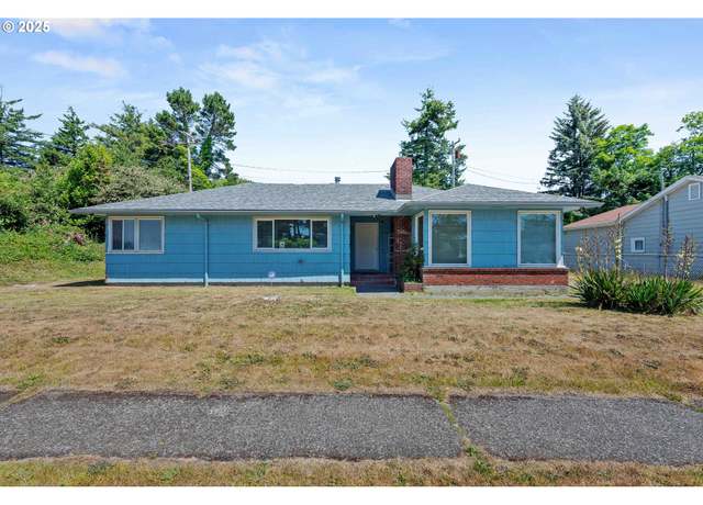 Property at 910 Michigan Ave, Coos Bay, OR 97420, 3 beds, 1 bath