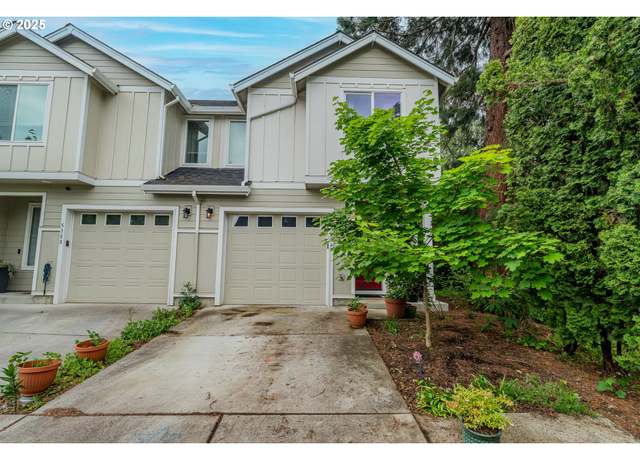 Property at 5394 SE 136th Ave, Portland, OR 97236, 3 beds, 2.5 baths