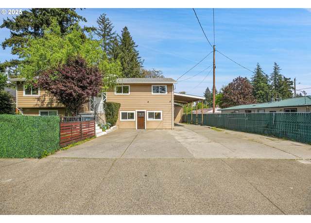Property at 16 NE 148th Ave, Portland, OR 97230, 5 beds, 3 baths