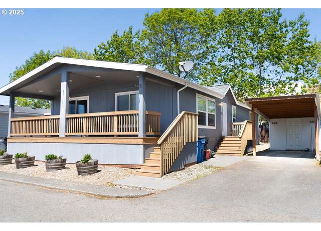 Property at 300 SW 7th Ave #102, Battle Ground, WA 98604, 2 beds, 2 baths