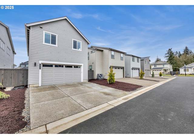 Property at 10231 NE 132nd Ave, Vancouver, WA 98682, 3 beds, 2.5 baths