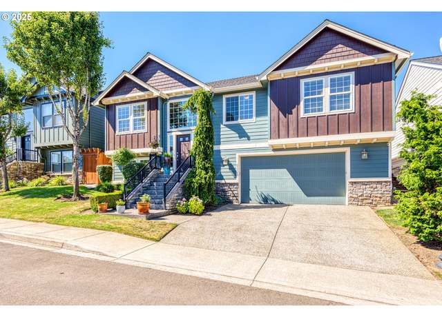 Property at 633 N V St, Washougal, WA 98671, 4 beds, 3 baths