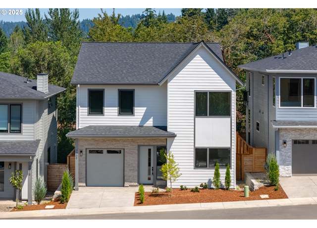 Property at 7739 SW 42nd Ave #16, Portland, OR 97219, 3 beds, 2.5 baths
