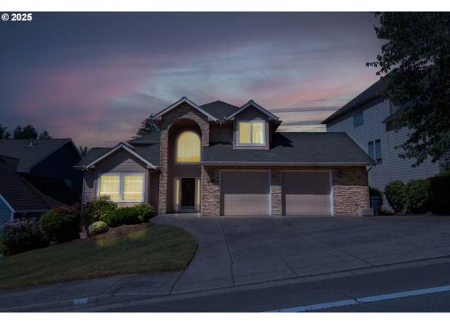 Property at 5915 SE Lone Oak Rd, Salem, OR 97306, 4 beds, 2.5 baths