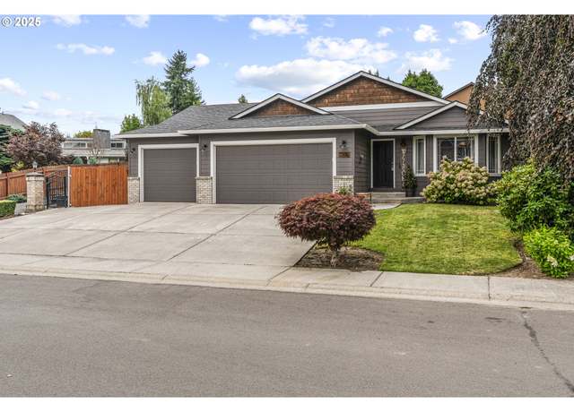 Property at 12518 NW 33rd Ave, Vancouver, WA 98685, 3 beds, 2 baths
