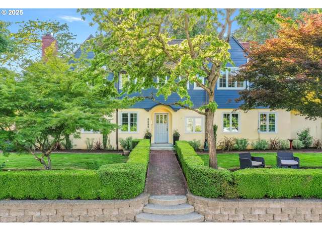 Property at 6209 SE 13th Ave, Portland, OR 97202, 4 beds, 2.5 baths