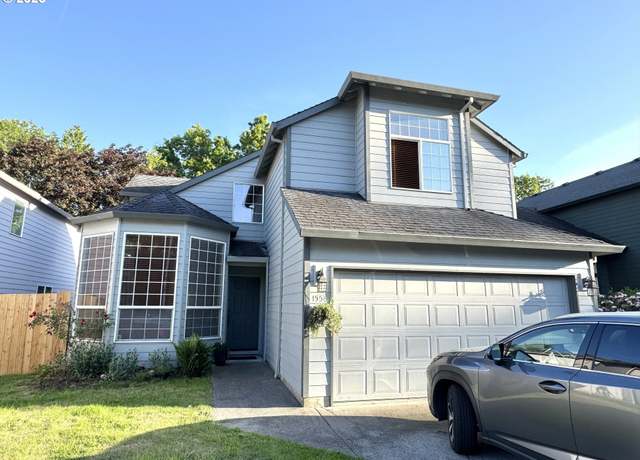 Property at 1556 NE 27th Ter, Gresham, OR 97030, 4 beds, 2.5 baths
