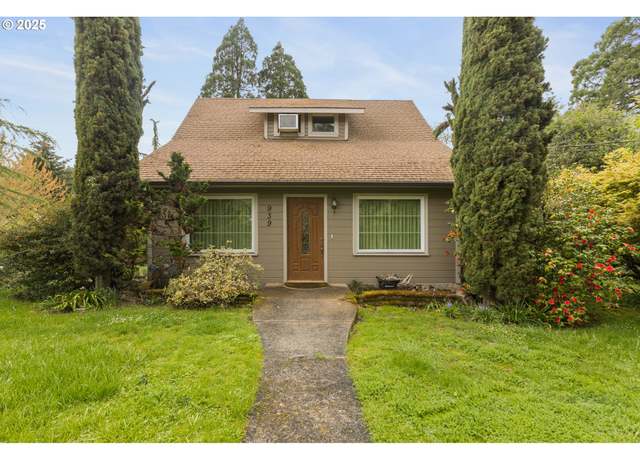 Property at 939 Buckhorn Rd, Roseburg, OR 97470, 3 beds, 1.5 baths