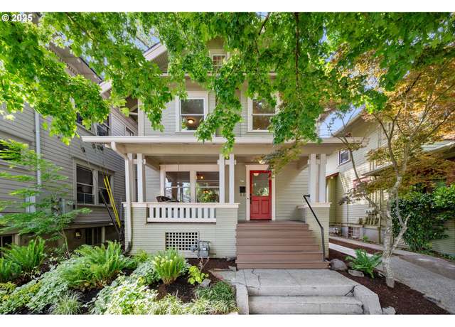 Property at 415 SE 28th Ave, Portland, OR 97214, 3 beds, 1.5 baths