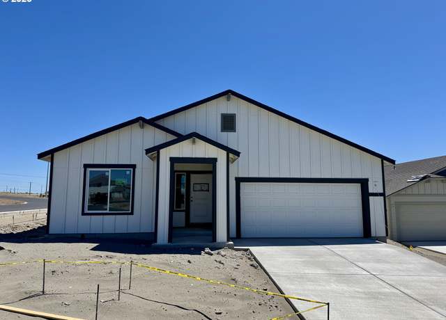 Property at 1748 NE 9th Ct, Hermiston, OR 97838, 3 beds, 2 baths