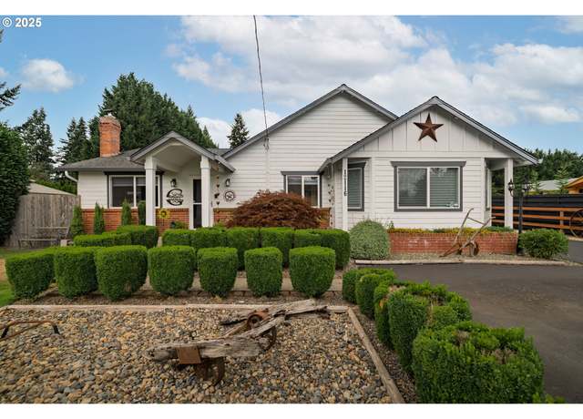 Property at 12116 NE 156th St, Brush Prairie, WA 98606, 3 beds, 2 baths