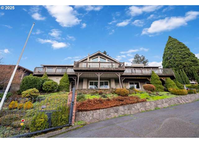 Property at 8014 SE Middle Way, Vancouver, WA 98664, 4 beds, 2.5 baths