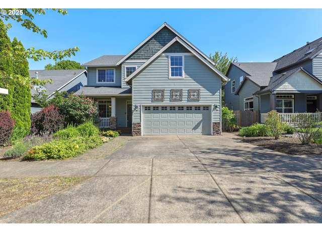 Property at 403 W Oxford St, Newberg, OR 97132, 3 beds, 2.5 baths
