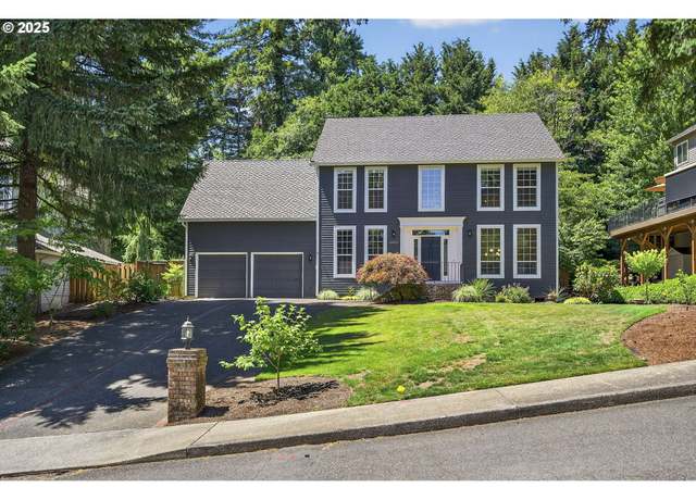 Property at 10939 SW 29th Ct, Portland, OR 97219, 4 beds, 2.5 baths