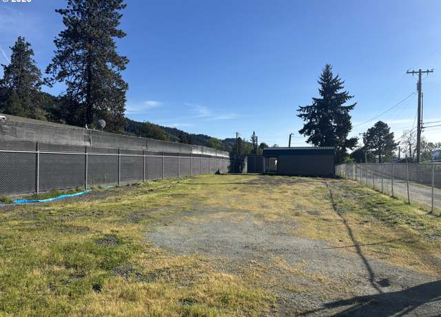 Property at 274 Rust Ln, Myrtle Creek, OR 97457