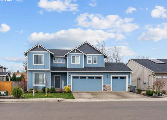 Property at 277 S 7th St, Carlton, OR 97111, 5 beds, 2 baths