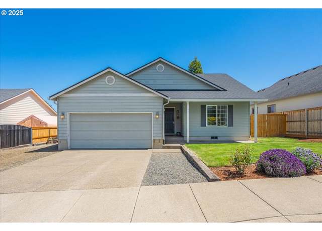 Property at 430 N 2nd St, Carlton, OR 97111, 3 beds, 2 baths