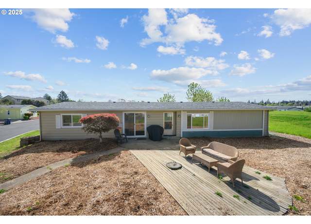 Property at 17730 SW Independence Way #253, Beaverton, OR 97006, 3 beds, 2 baths