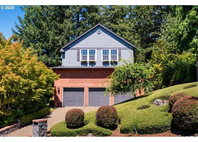 Property at 5037 Parkhill St, Lake Oswego, OR 97035, 5 beds, 2.5 baths
