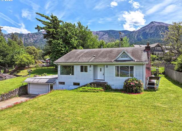 Property at 236 NE Riverview Dr, Cascade Locks, OR 97014, 3 beds, 3 baths
