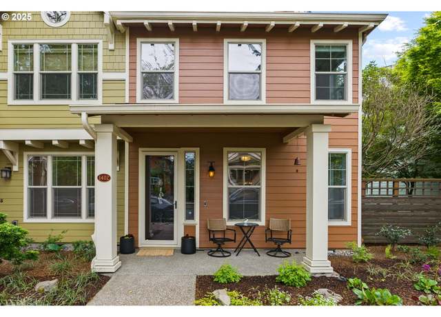 Property at 1402 SE Umatilla St, Portland, OR 97202, 3 beds, 2.5 baths