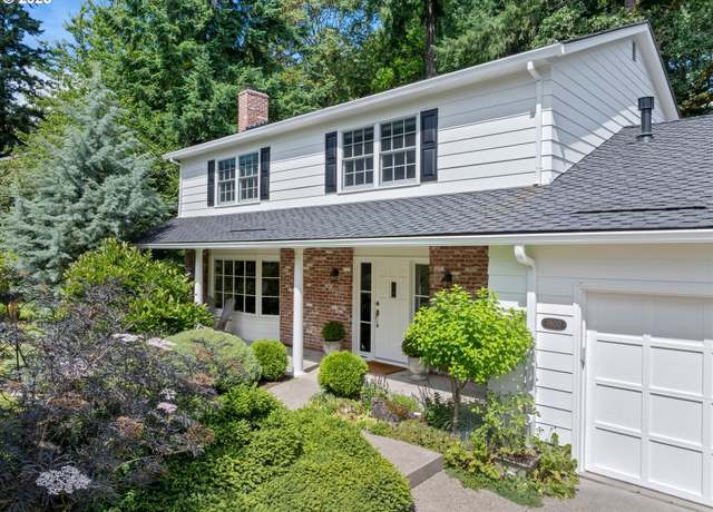 Property at 1600 SW Parkwood Dr, Portland, OR 97225, 4 beds, 2.5 baths