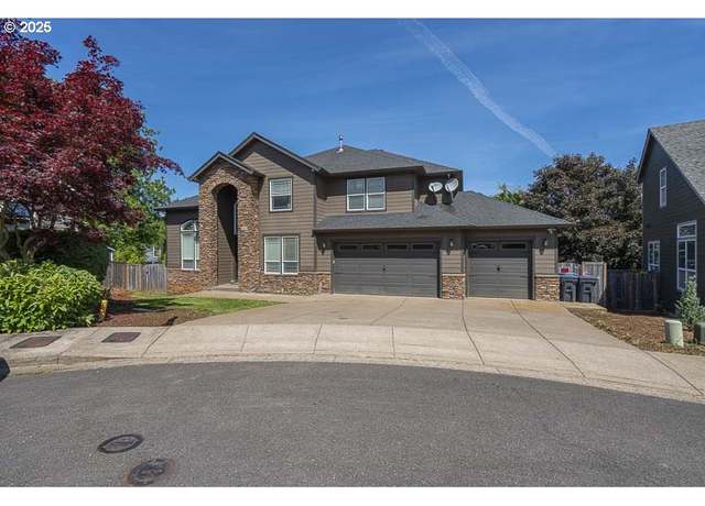 Property at 2021 Pikes Pass Ct, Salem, OR 97306, 5 beds, 2.5 baths