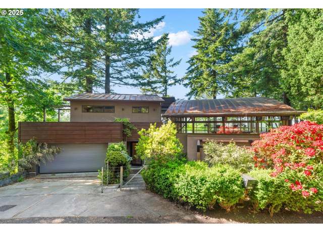 Property at 4183 SW Greenleaf Dr, Portland, OR 97221, 4 beds, 3.5 baths