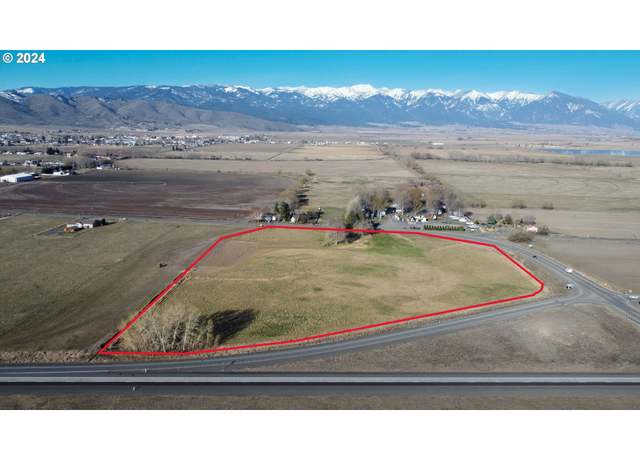 Property at 1 Cedar St, Baker City, OR 97814