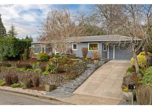 Property at 2935 SW Hamilton St, Portland, OR 97239, 3 beds, 2 baths
