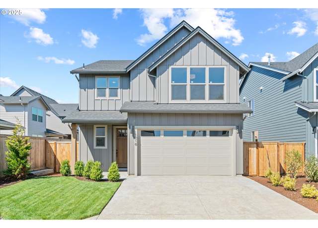 Property at 1016 NE 17th Ave, Canby, OR 97013, 3 beds, 2.5 baths
