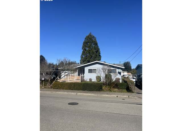 Property at 2711 Bowman Rd, Reedsport, OR 97467, 3 beds, 2.5 baths